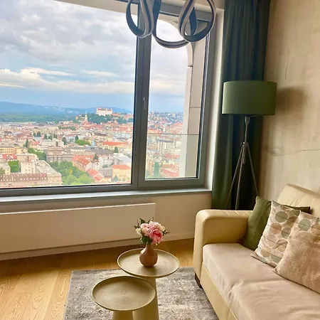 Luxury In Skypark Residence, 26th Floor - Castle View, Parking Free Апартаменти