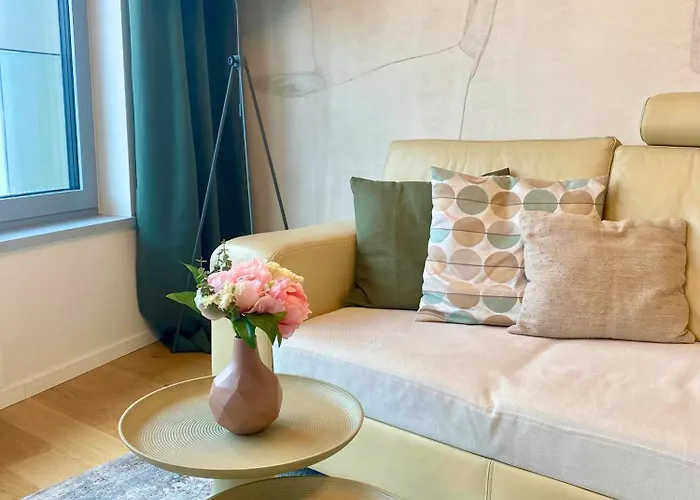 Luxury In Skypark Residence, 26th Floor - Castle View, Parking Free Apartament Bratislava