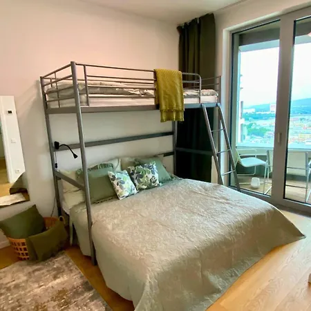 Apartment Luxury In Skypark Residence, 26th Floor - Castle View, Parking Free